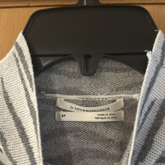 Anthropologie Women’s Lizzie Mock Neck Zebra Tiger Print Sweater Gray Size Small - Picture 5 of 13